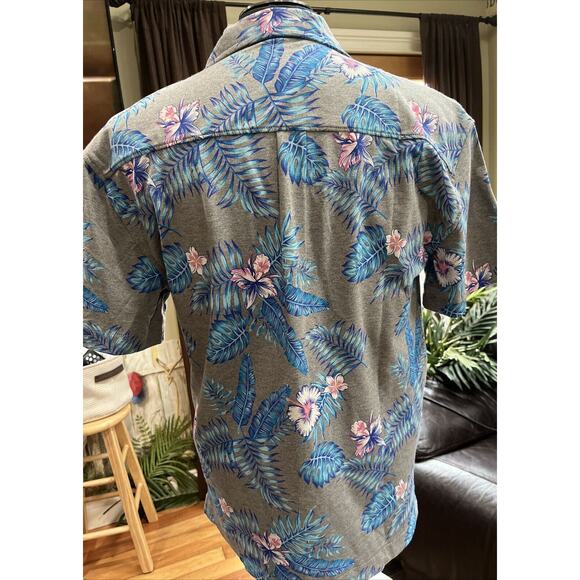 Free Planet Shirt Mens Small Grey/Blue Floral Button Down Shortsleeve Casual NWT - Picture 2 of 5